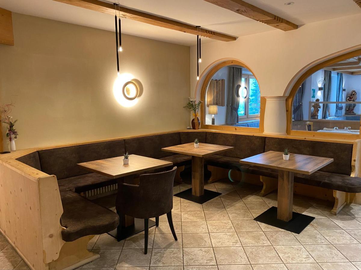 אורטיסיי Hotel Ronce מראה חיצוני תמונה