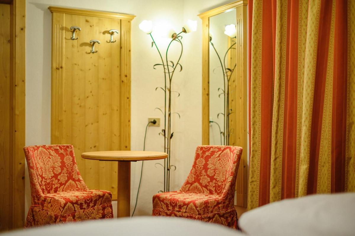 אורטיסיי Hotel Ronce מראה חיצוני תמונה