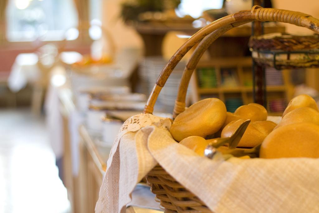 אורטיסיי Hotel Ronce מראה חיצוני תמונה